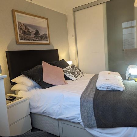 En-Suite Nook Near Forest & Sea, Super Value With Fridge, Microwave And Tv Lymington Exteriör bild