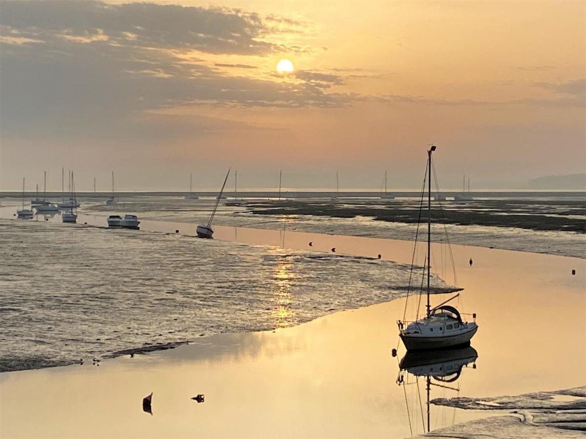 En-Suite Nook Near Forest & Sea, Super Value With Fridge, Microwave And Tv Lymington Exteriör bild