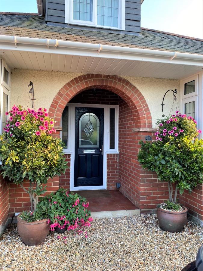 En-Suite Nook Near Forest & Sea, Super Value With Fridge, Microwave And Tv Lymington Exteriör bild
