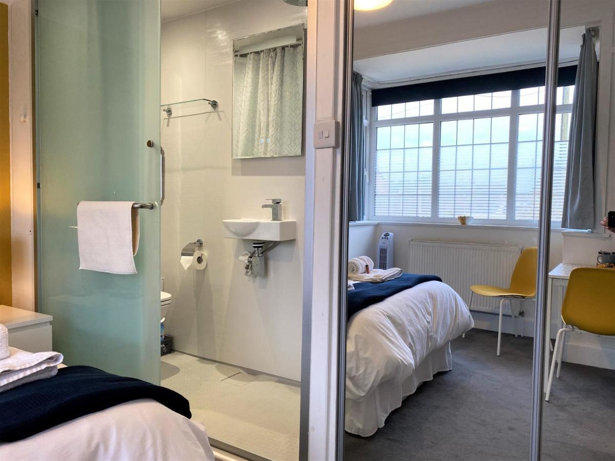 En-Suite Nook Near Forest & Sea, Super Value With Fridge, Microwave And Tv Lymington Exteriör bild