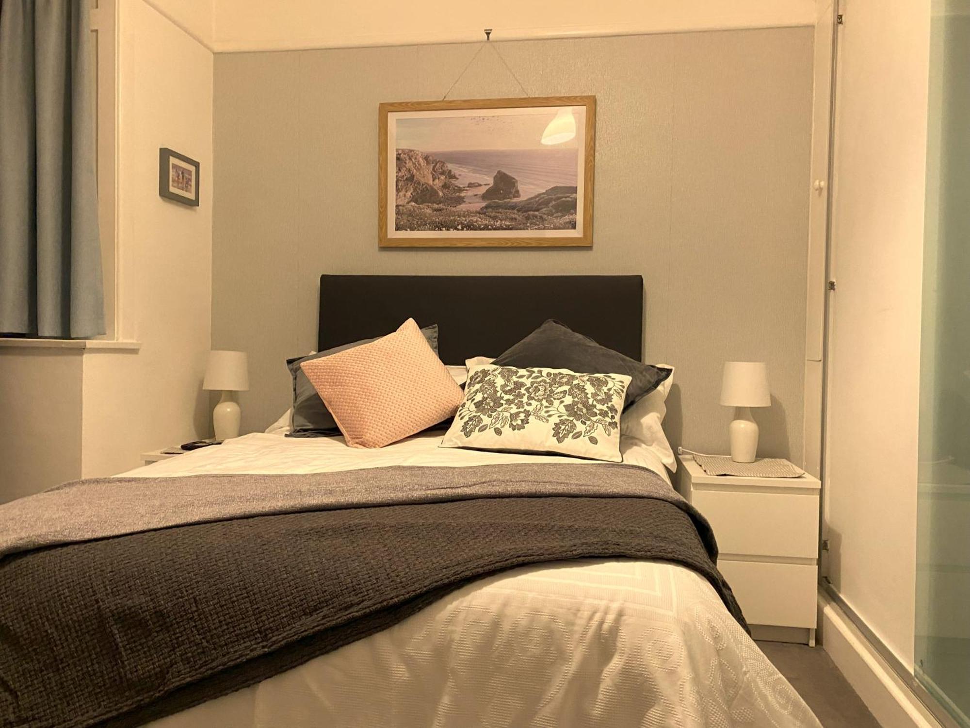 En-Suite Nook Near Forest & Sea, Super Value With Fridge, Microwave And Tv Lymington Exteriör bild